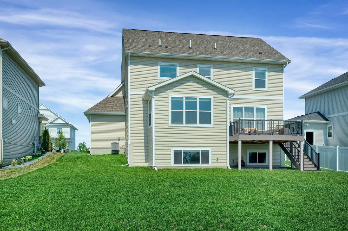 1721 Pebblestone Road, Carver, MN 55315