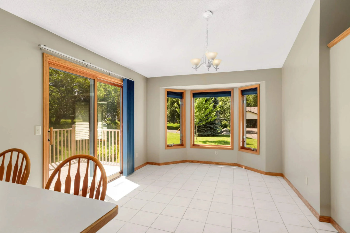 1985 Cope Avenue, Maplewood, MN 55109