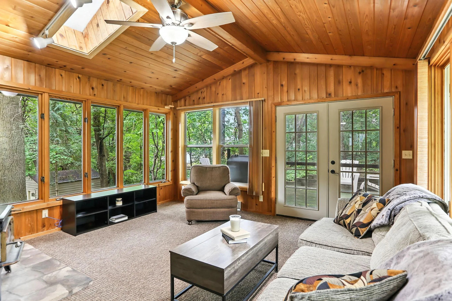 504 135th Street, Burnsville, MN 55337