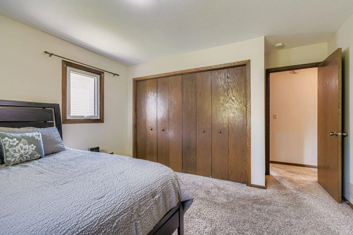 4250 Victoria Street, Shoreview, MN 55126