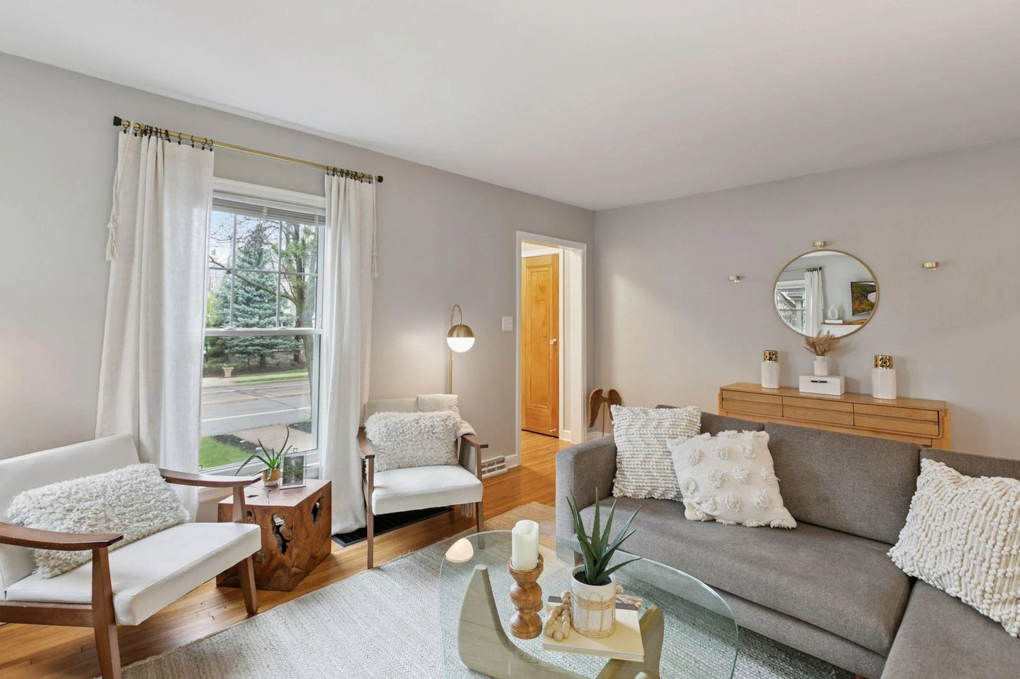 5217 France Avenue, Minneapolis, MN 55410
