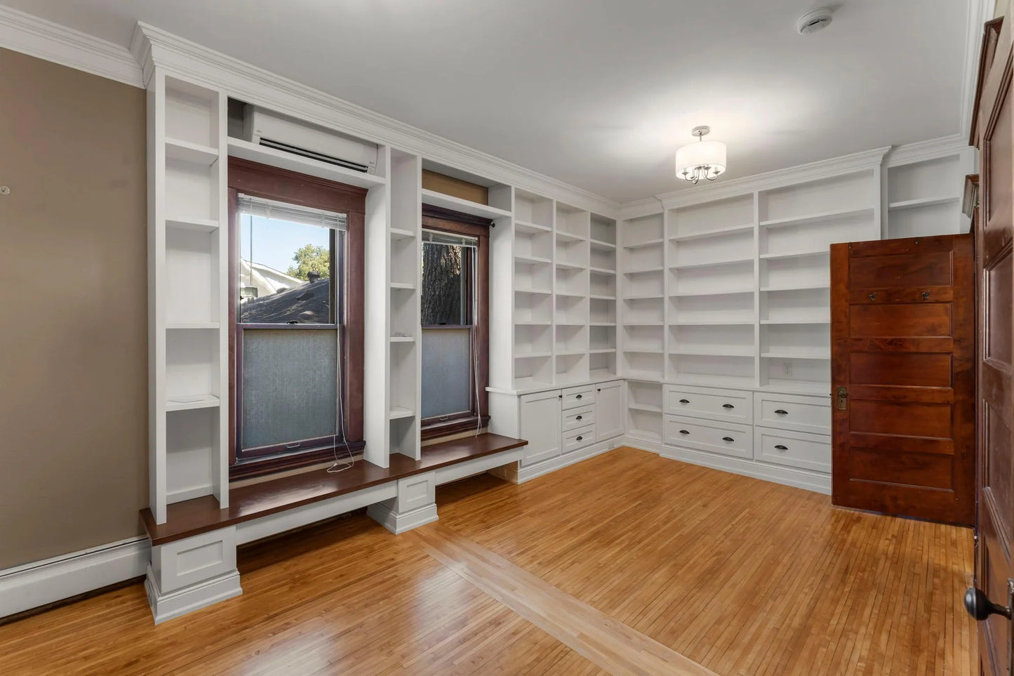 4270 Ottawa Avenue, Saint Louis Park, MN 55416
