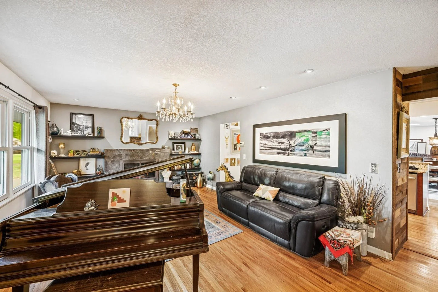 2500 Ensign Avenue, Golden Valley, MN 55427