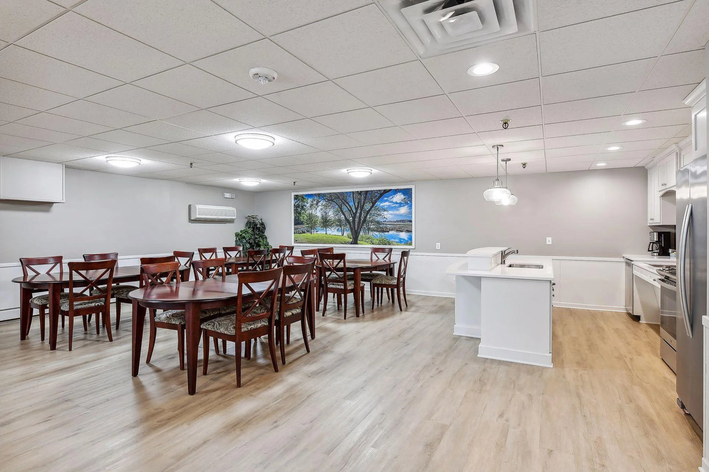 4360 Brookside Court, Edina, MN 55436