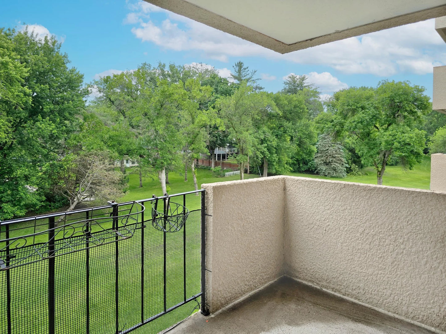 6670 Vernon Avenue, Edina, MN 55436