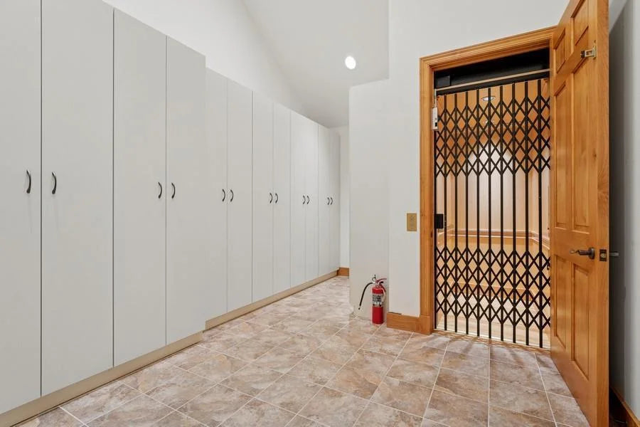 10420 Bluff Circle, Chaska, MN 55318