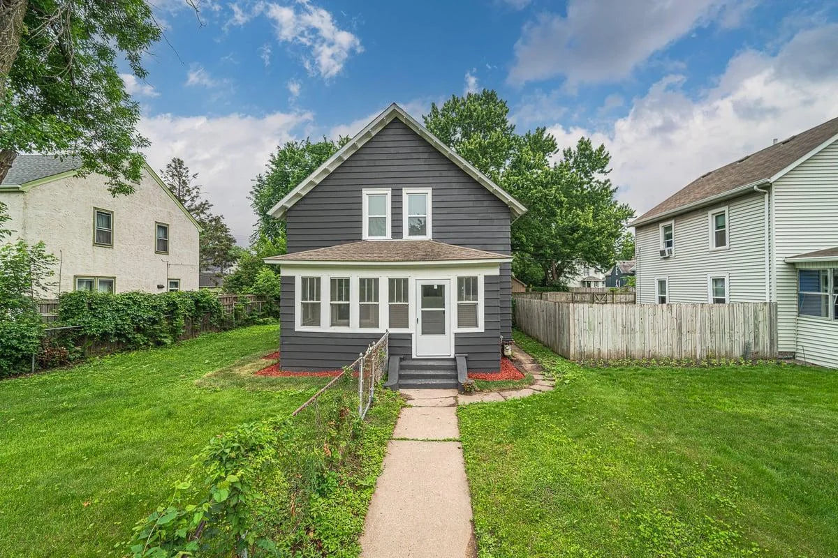 2156 Saint Anthony Avenue, Saint Paul, MN 55104