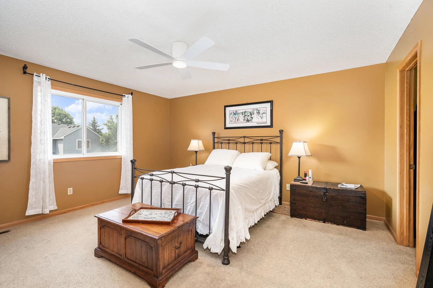 577 Woodduck Drive, Woodbury, MN 55125