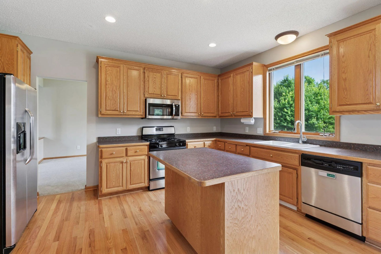 13176 Crolly Court, Rosemount, MN 55068