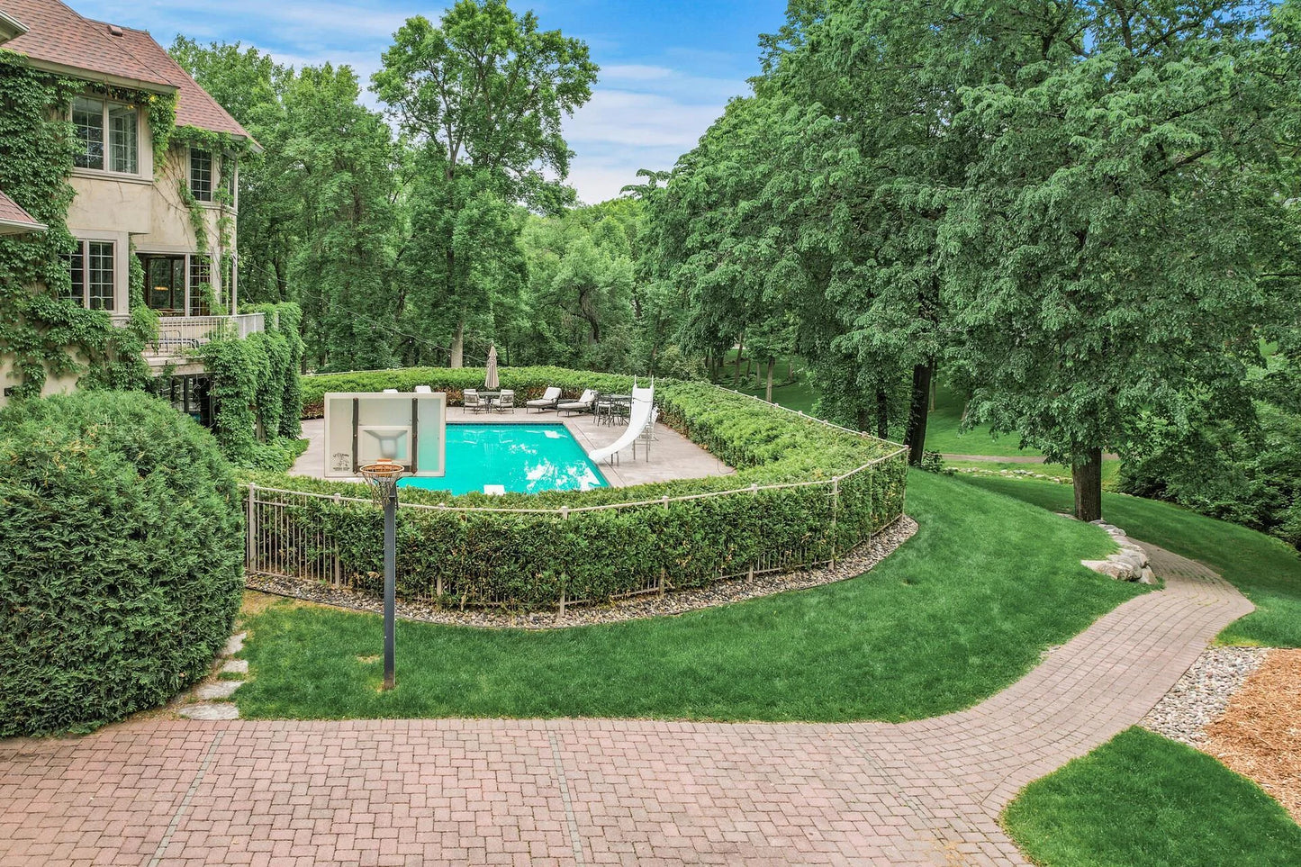 4325 Trillium Lane, Minnetrista, MN 55364