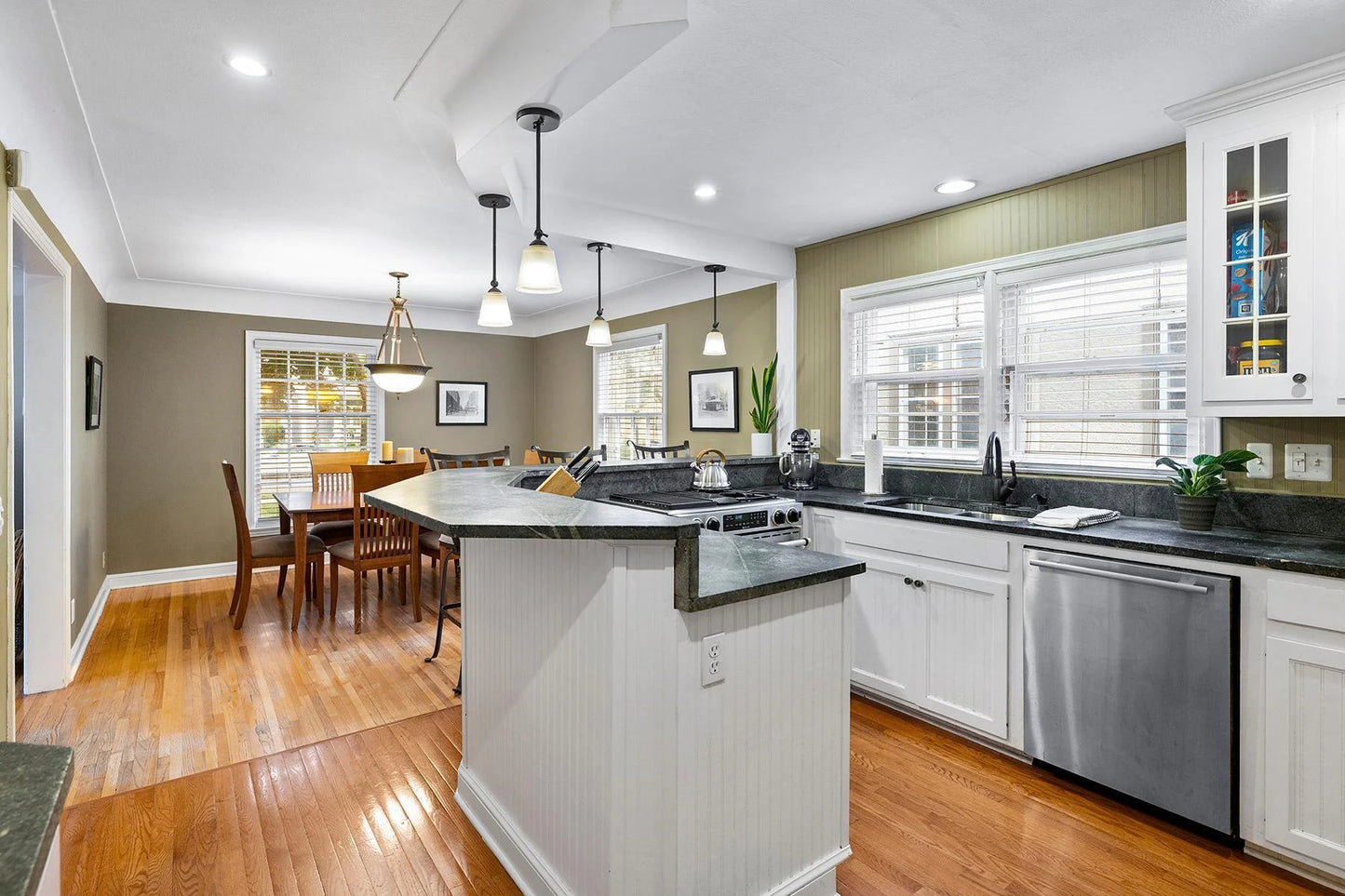 5241 Abbott Avenue, Minneapolis, MN 55410