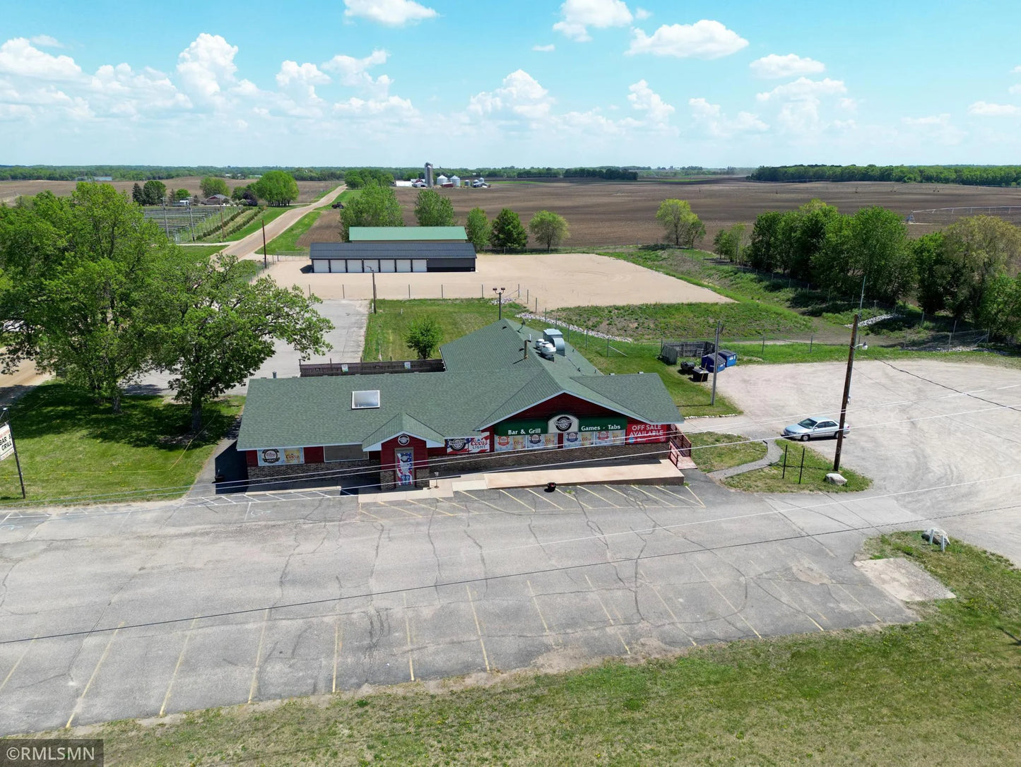 10480 State Highway 24 , Annandale, MN 55302