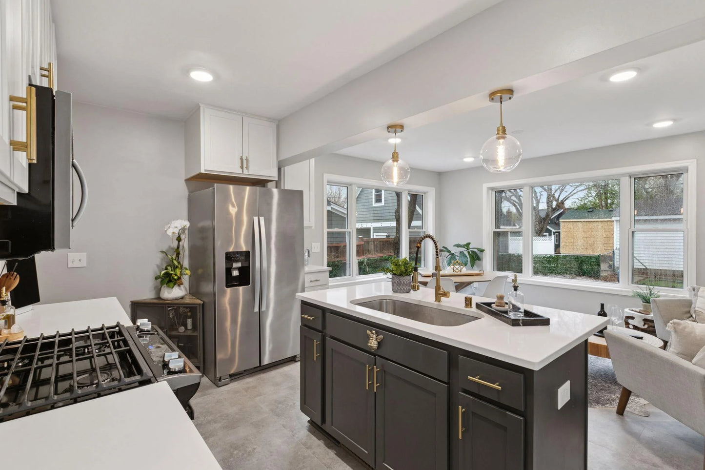 5217 France Avenue, Minneapolis, MN 55410