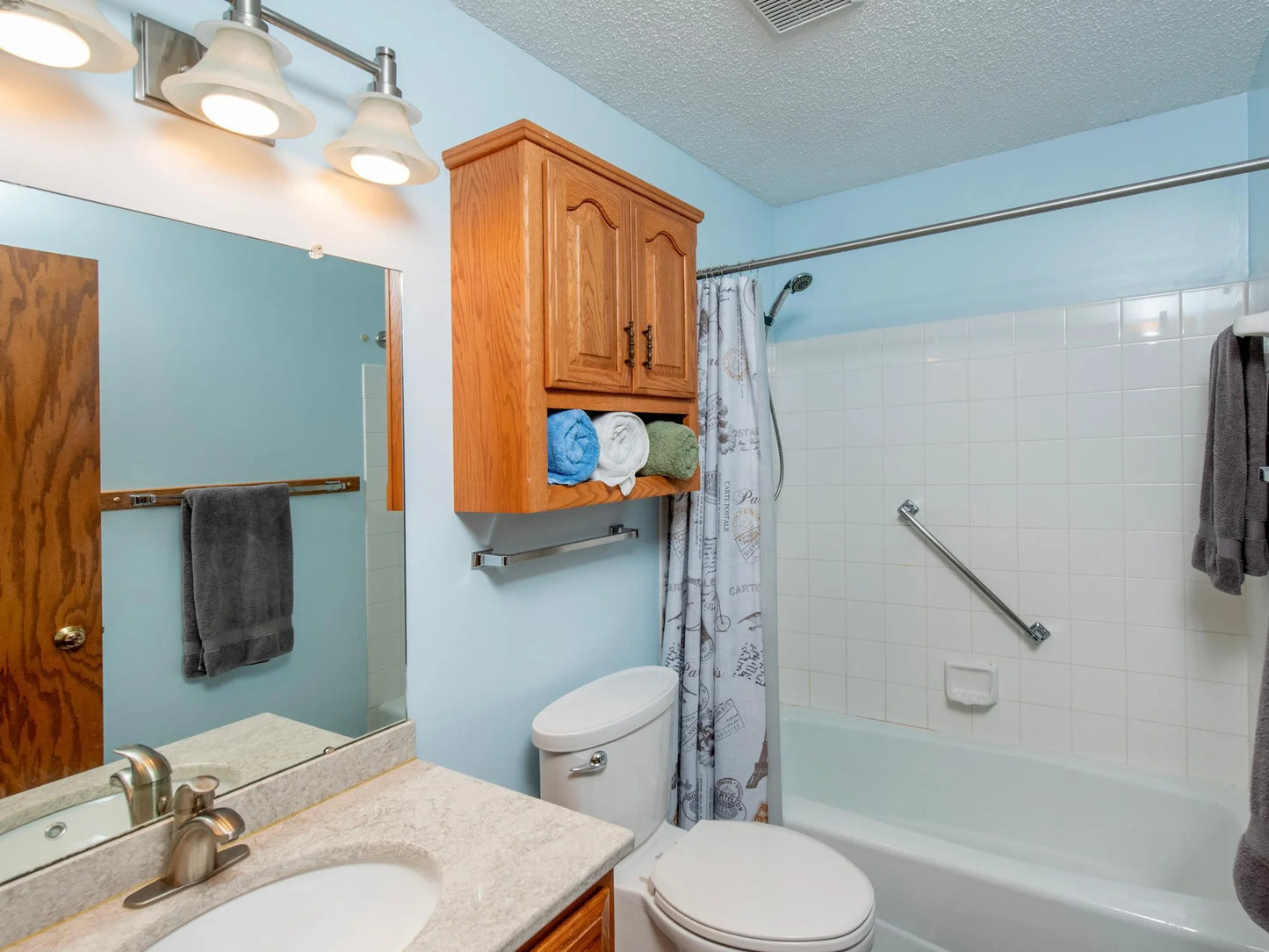 10 Windsor Court, New Brighton, MN 55112