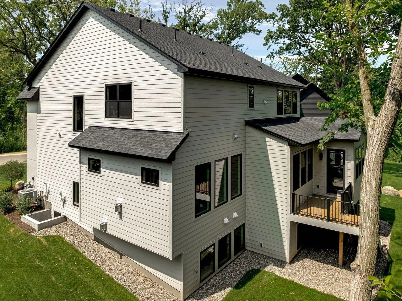 9399 Eagle Ridge Way, Chanhassen, MN 55317