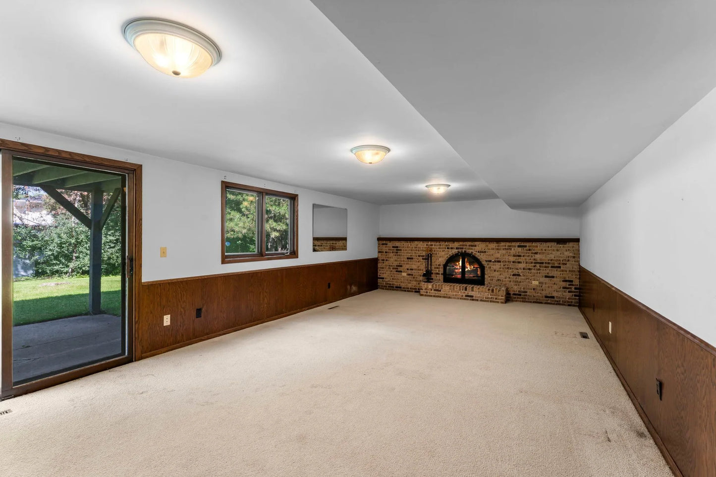 5400 Malibu Drive, Edina, MN 55436