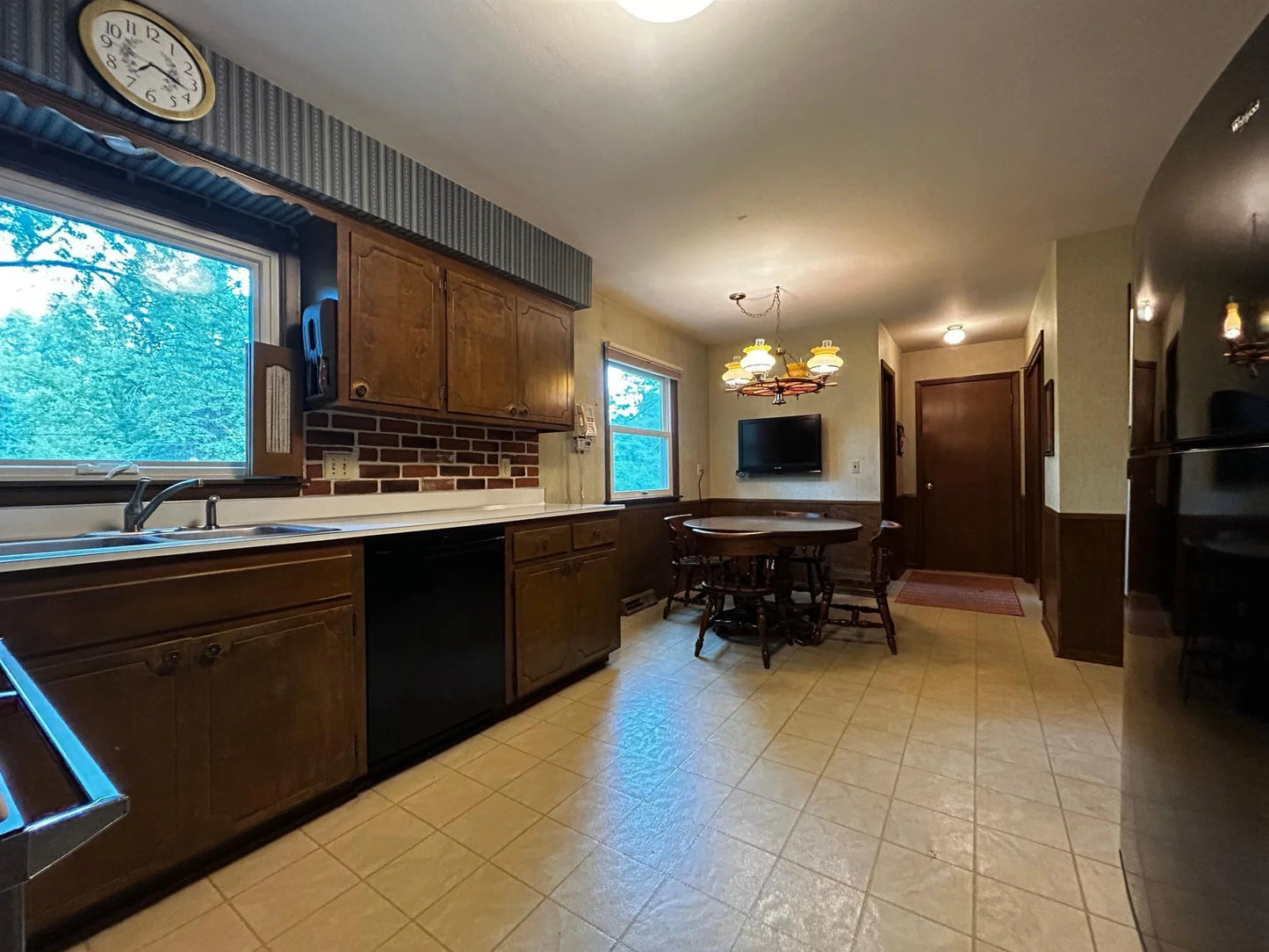 5217 Clear Spring Drive, Minnetonka, MN 55345