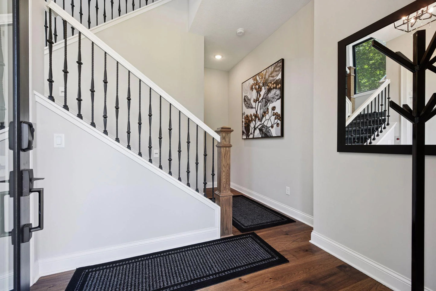 4725 Linden Cove Lane, Savage, MN 55378