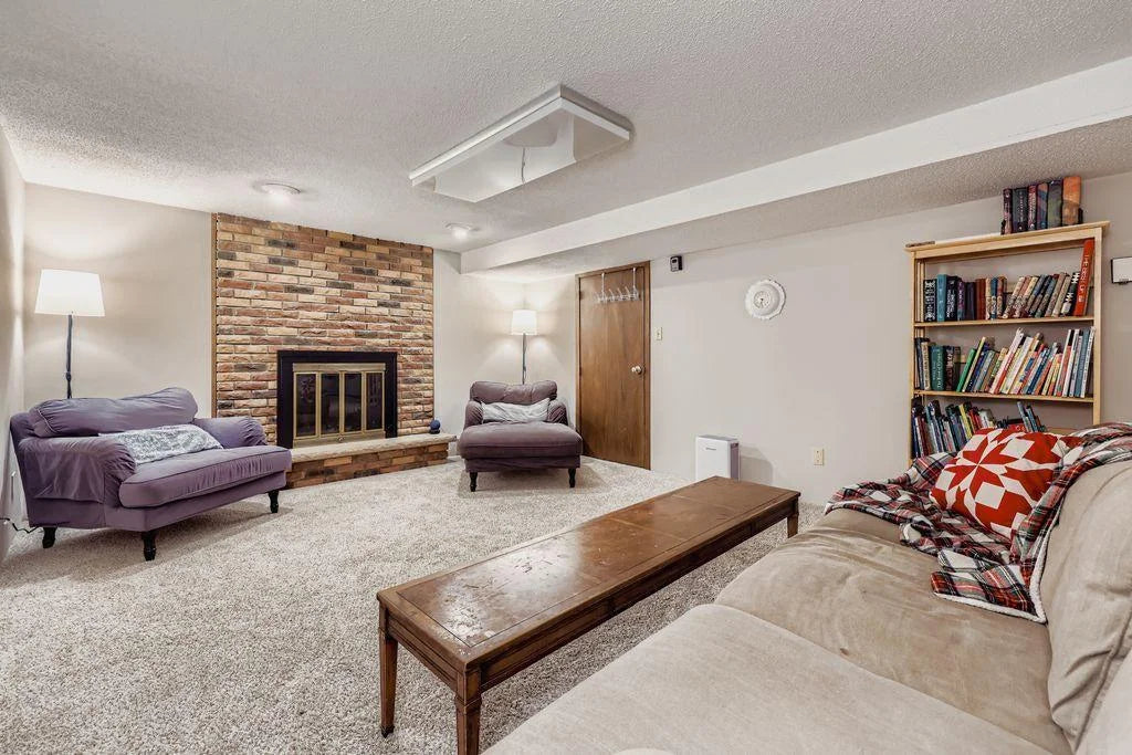 5217 Hamilton Lane, Brooklyn Park, MN 55443