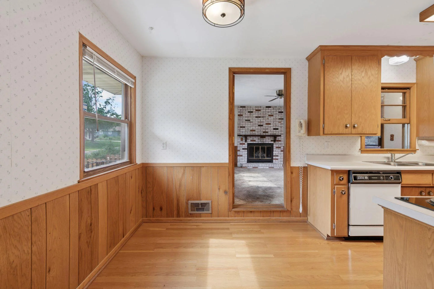 5001 108th Street, Bloomington, MN 55437