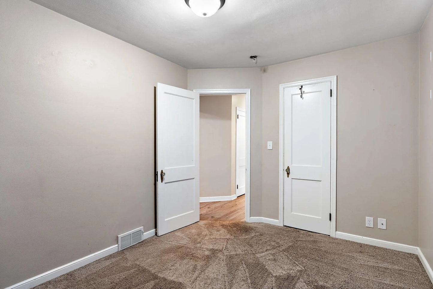 8219 Blaisdell Avenue, Bloomington, MN 55420