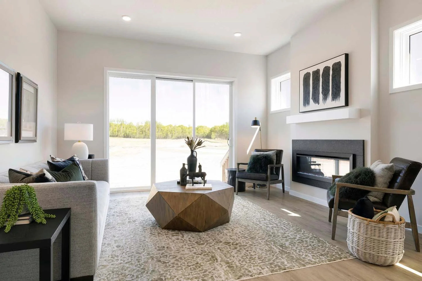 12443 Drayton Trail, Apple Valley, MN 55124