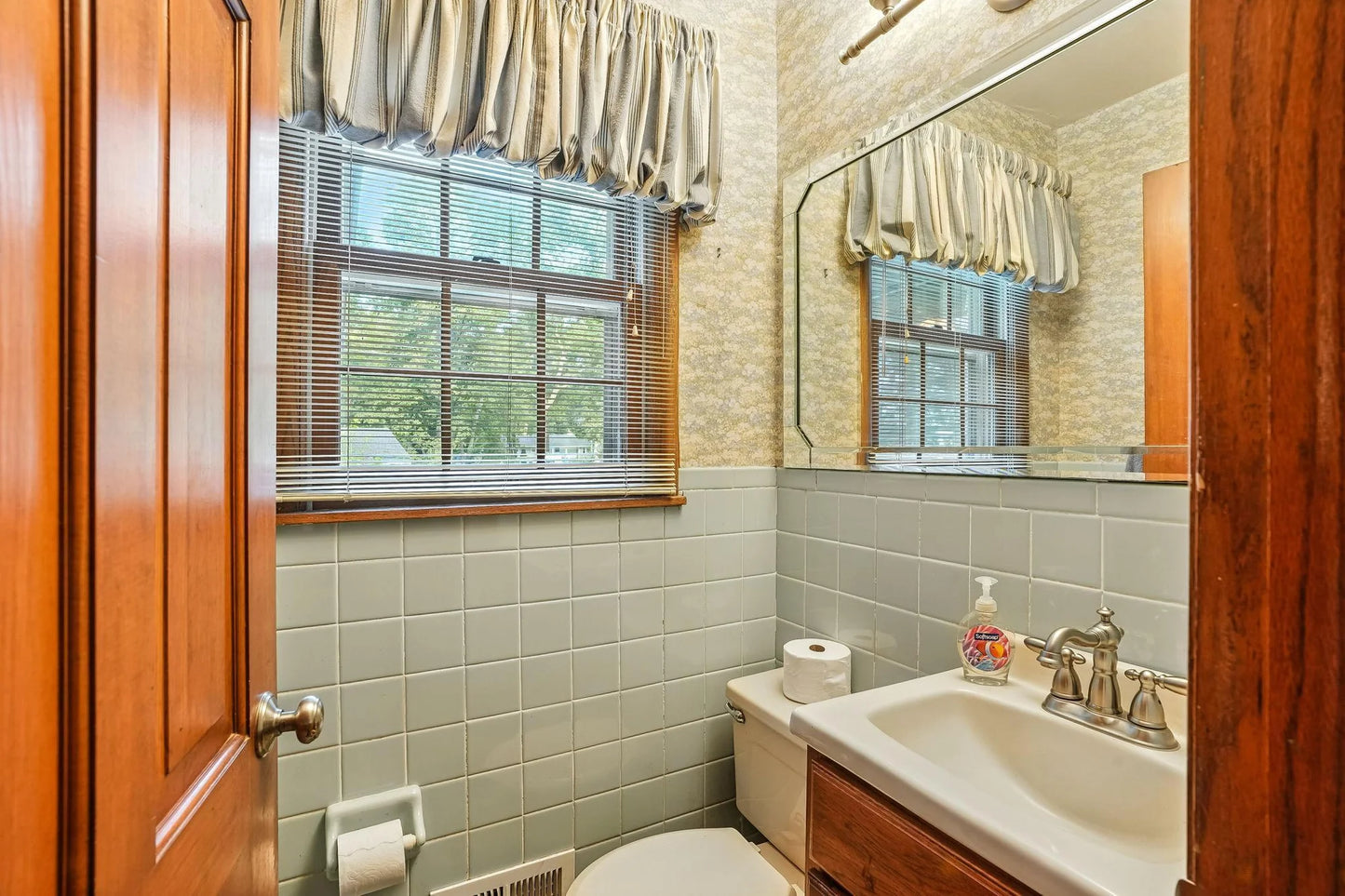 301 Kenmar Circle, Minnetonka, MN 55305