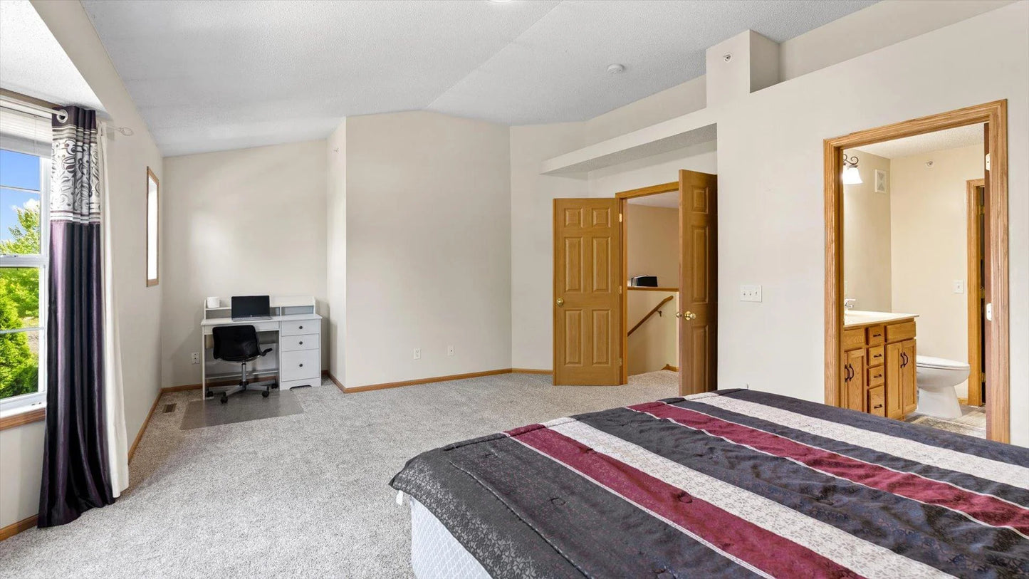13749 Atrium Avenue, Rosemount, MN 55068