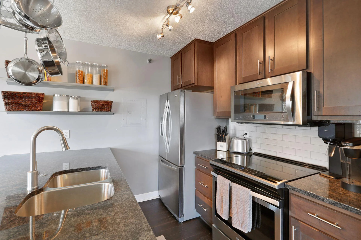 433 7th Street, Minneapolis, MN 55415