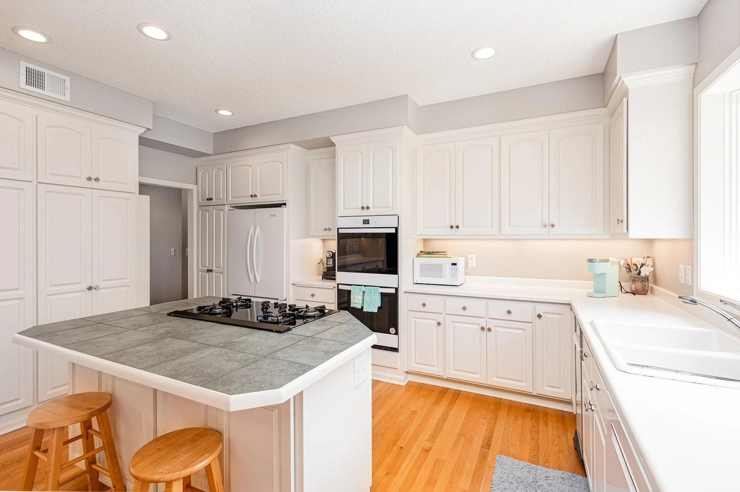 13845 Point Douglas Drive, Denmark Twp, MN 55033