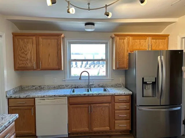 1464 Sheldon Street, Saint Paul, MN 55108