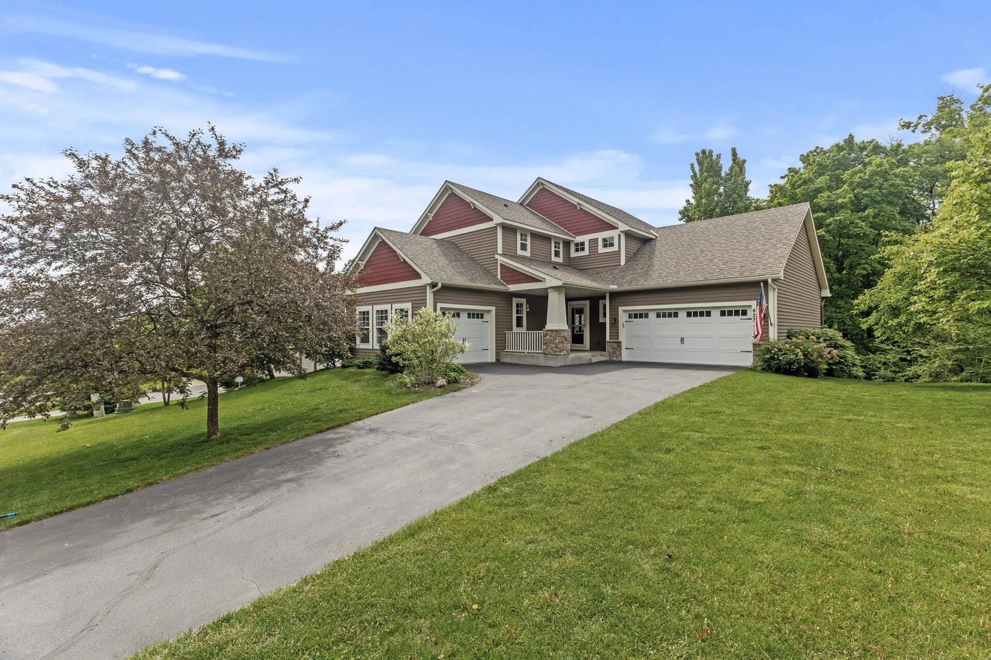 4231 Maple Hurst Drive, Rockford, MN 55373