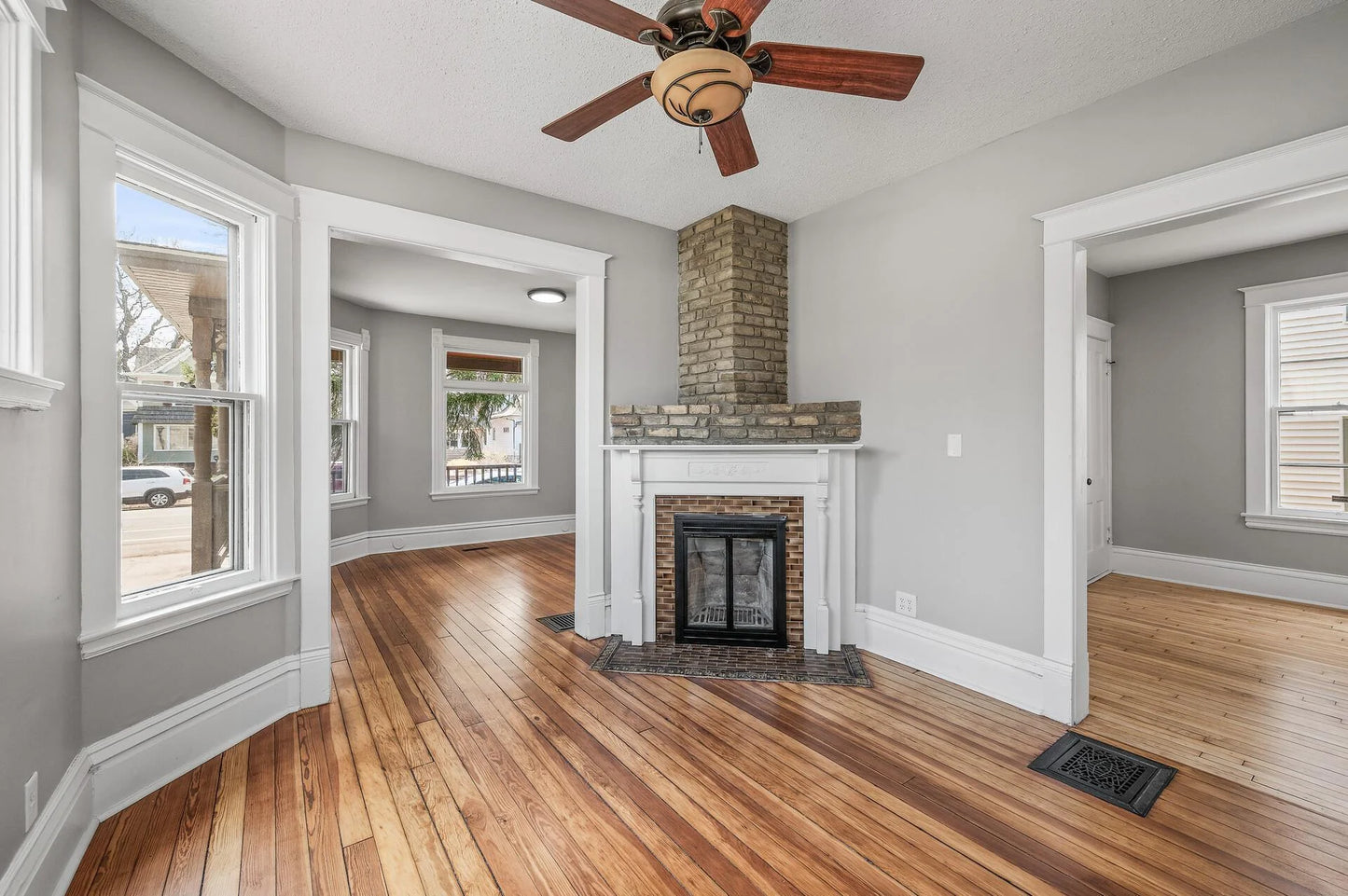 1527 Minnehaha Avenue, Saint Paul, MN 55104