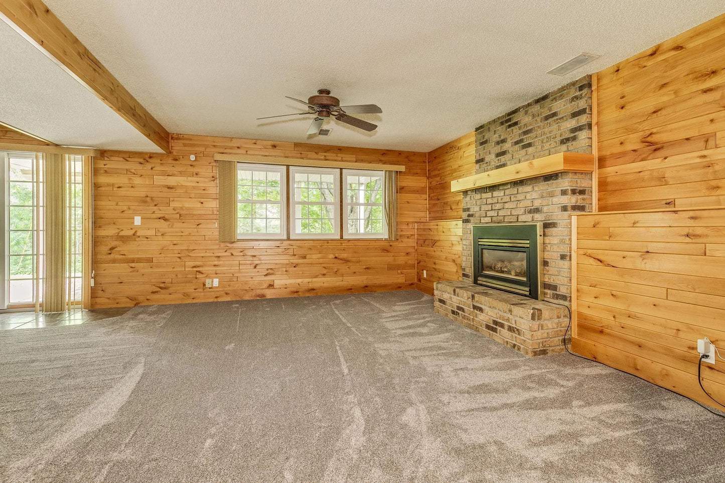 989 Kadler Avenue, Saint Michael, MN 55376