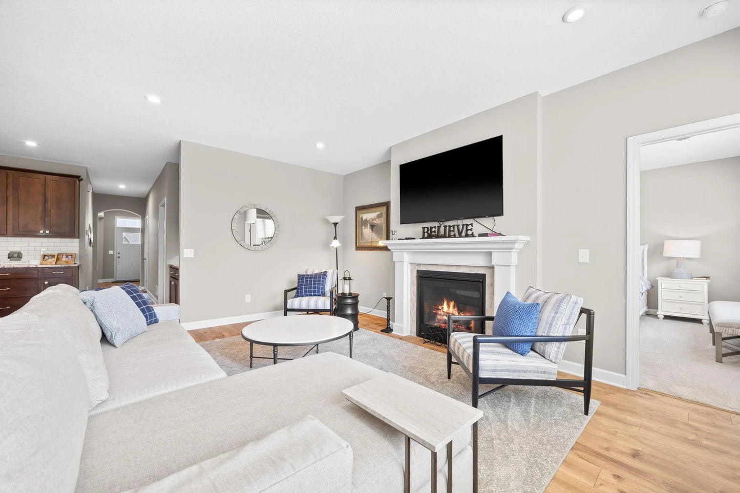 1045 Roselyn Drive, Victoria, MN 55386