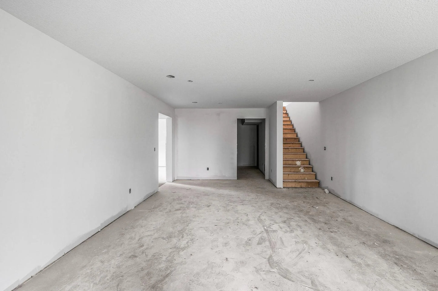 230 Mccarrons Place, Roseville, MN 55113