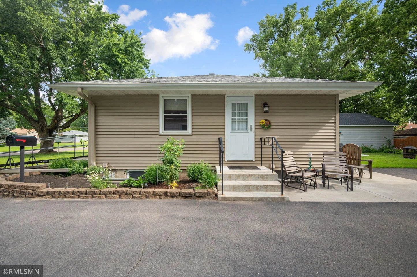 5114 Florida Avenue, Crystal, MN 55428