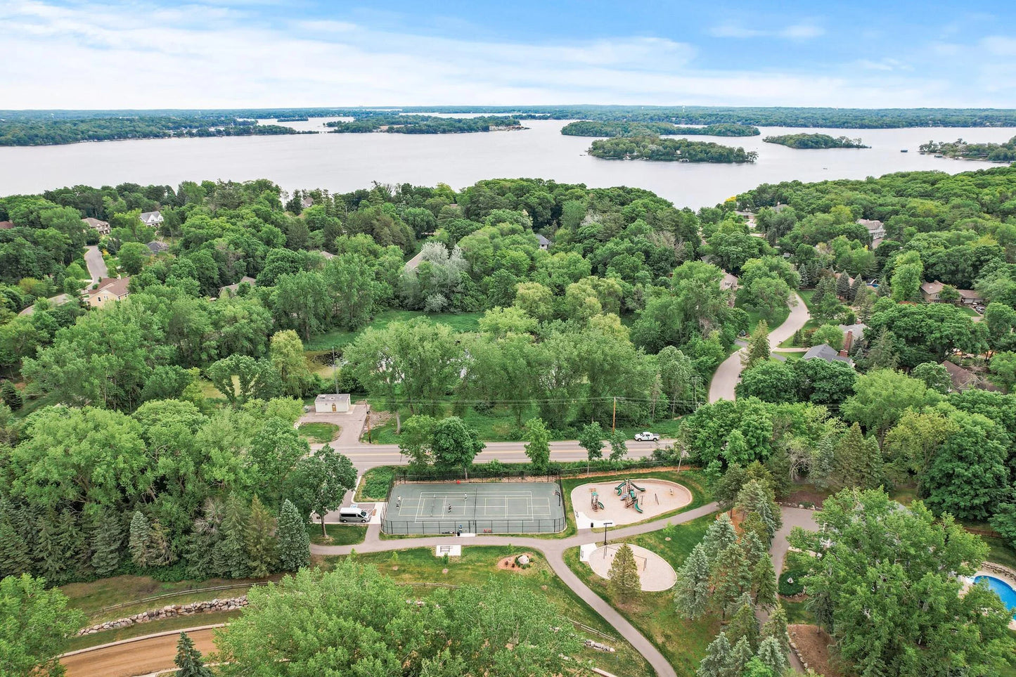 4325 Trillium Lane, Minnetrista, MN 55364
