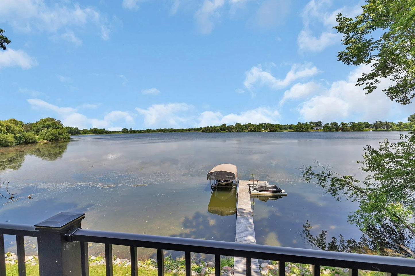 565 Brooks Lake Road, Cokato, MN 55321