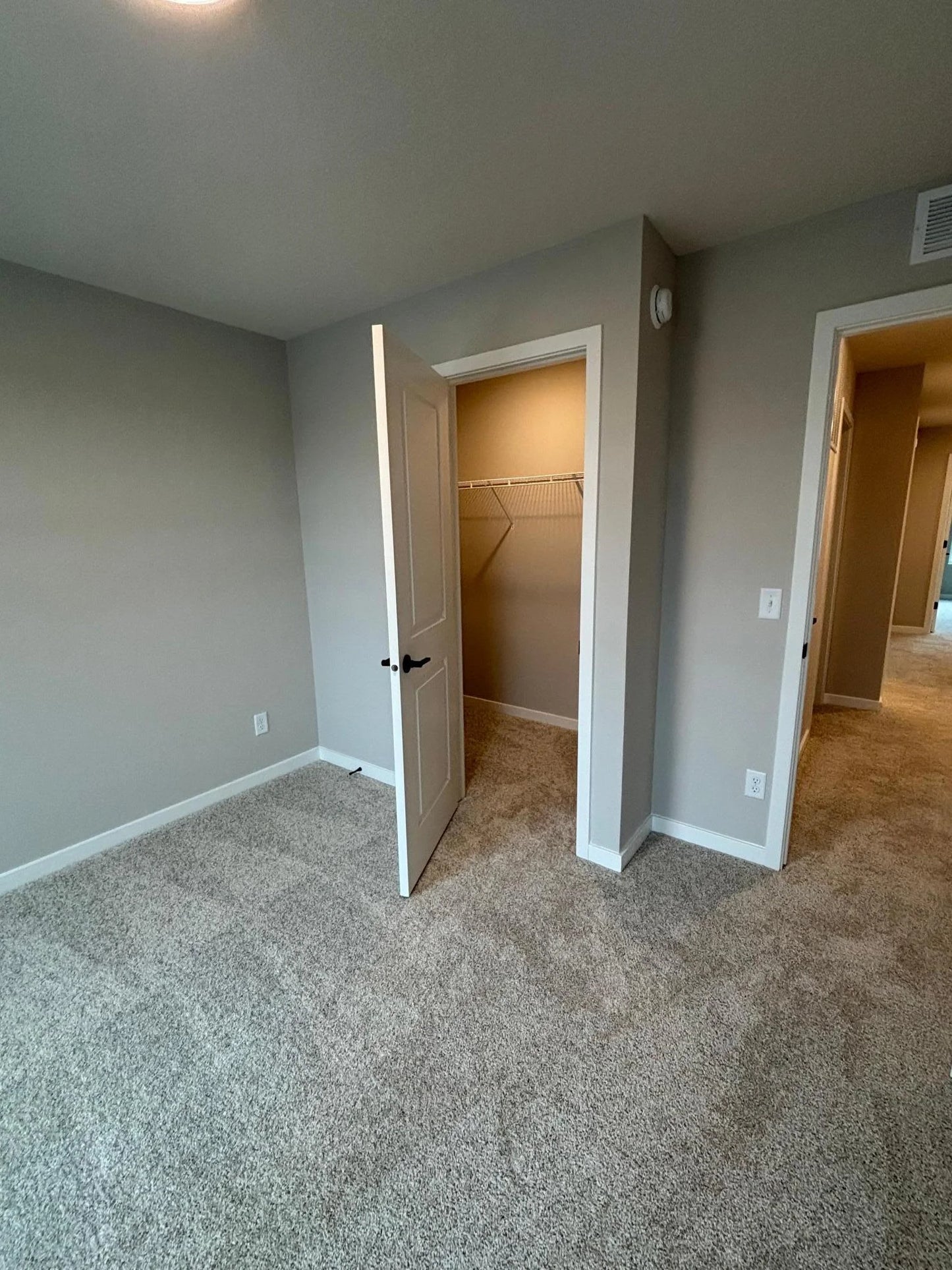 1719 Hauer Trail, Shakopee, MN 55379