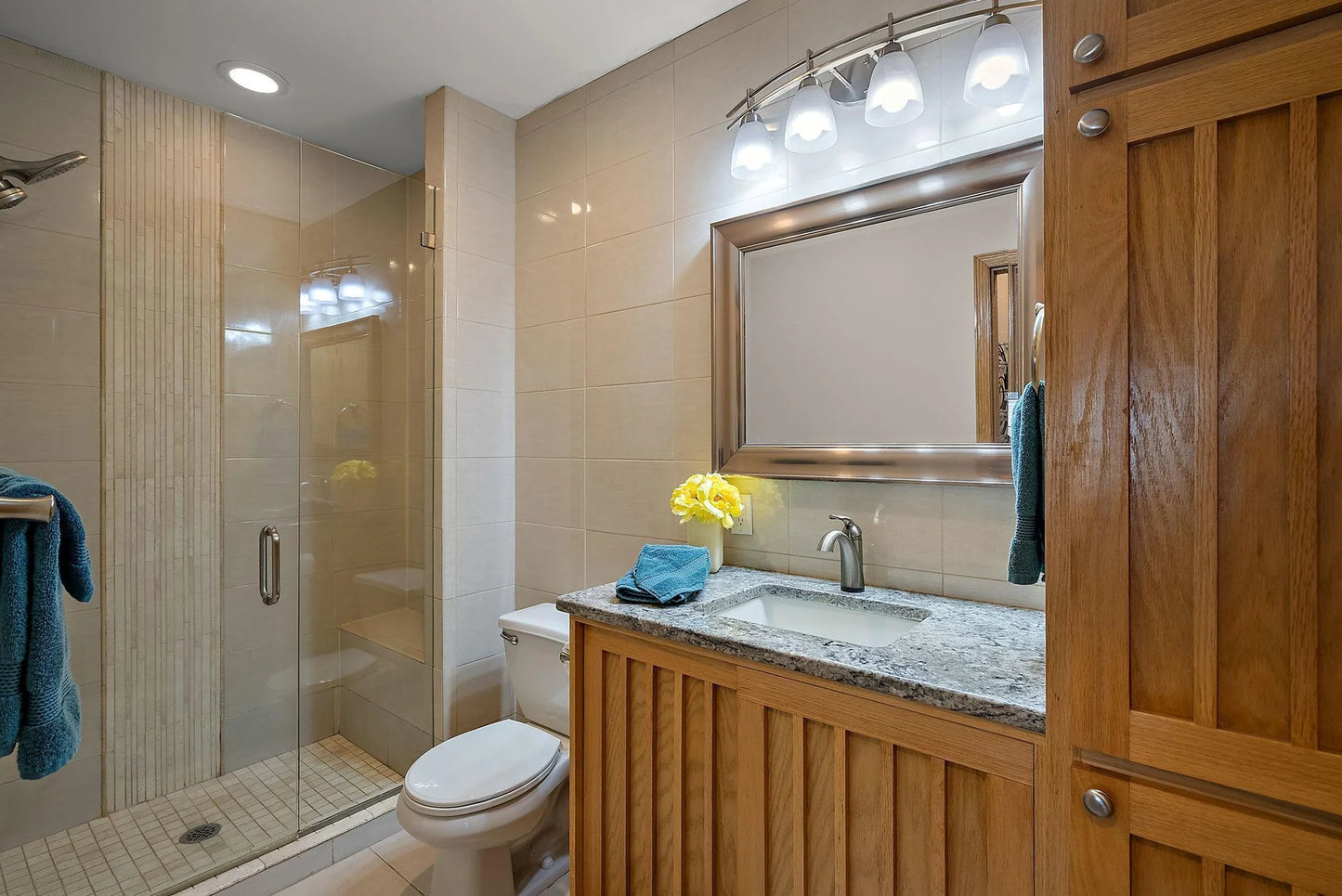 3321 Willie Drive, Burnsville, MN 55337
