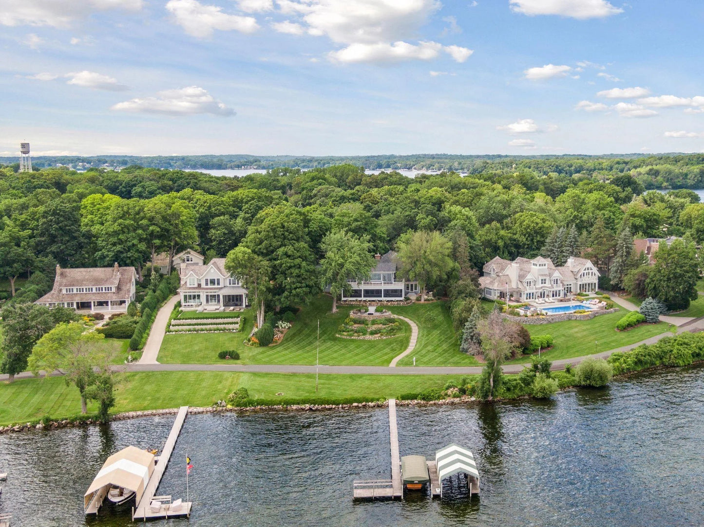 2462 Lafayette Road, Minnetonka Beach, MN 55391