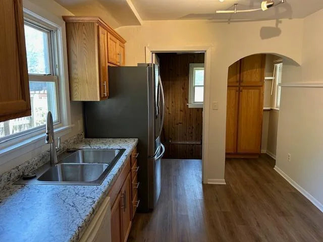 1464 Sheldon Street, Saint Paul, MN 55108