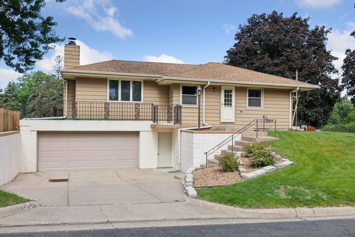 5001 108th Street, Bloomington, MN 55437
