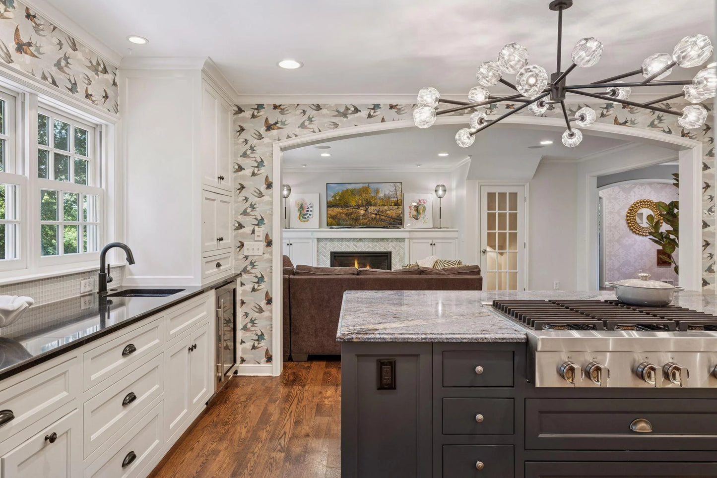 512 Janalyn Circle, Golden Valley, MN 55416