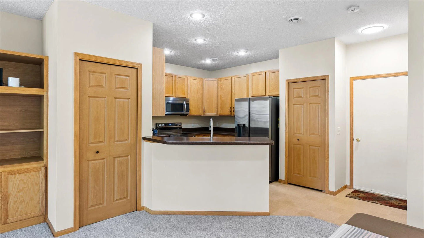 13749 Atrium Avenue, Rosemount, MN 55068