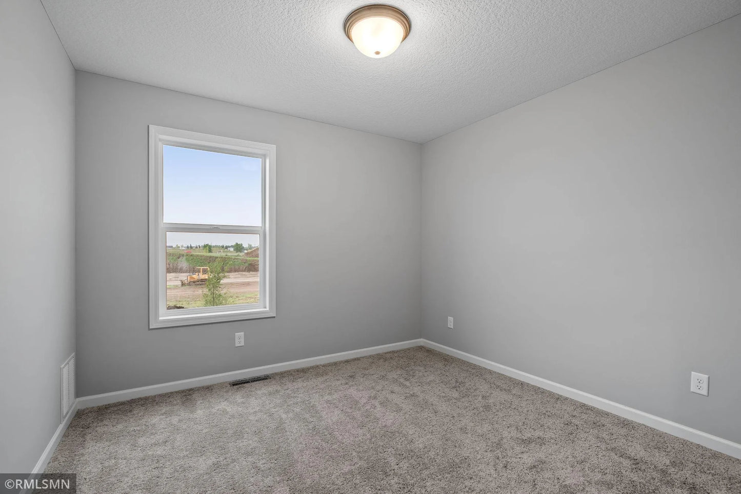 10519 Goodwin Avenue, Cottage Grove, MN 55016