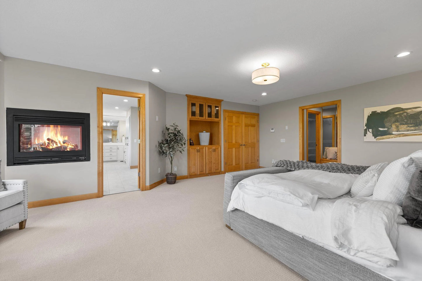 6305 Mcintyre Point, Edina, MN 55439