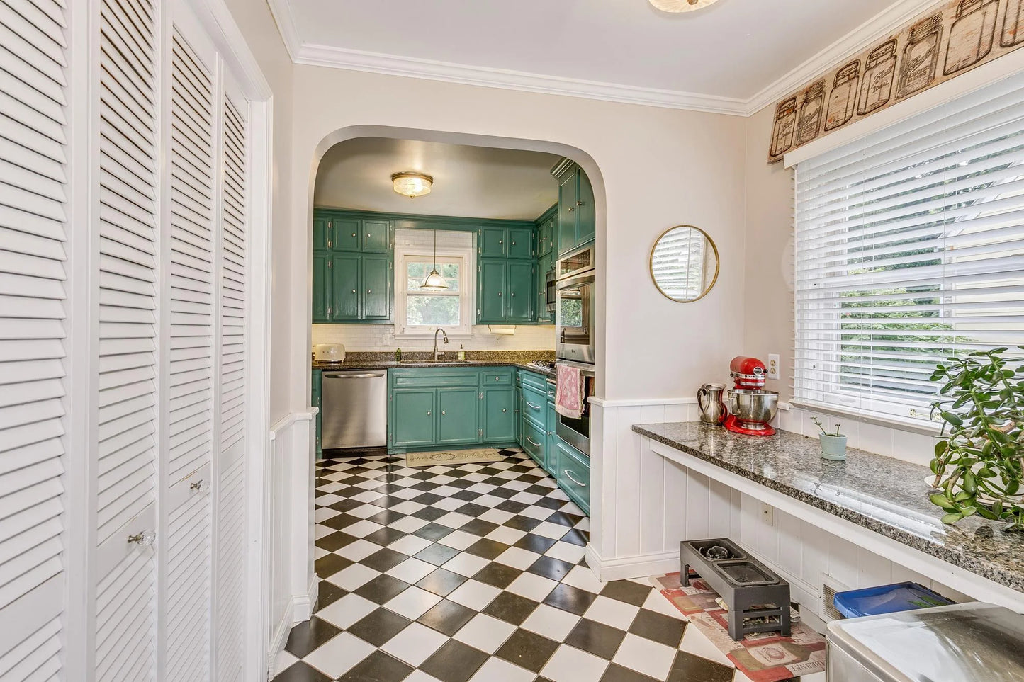 4354 Browndale Avenue, Saint Louis Park, MN 55424