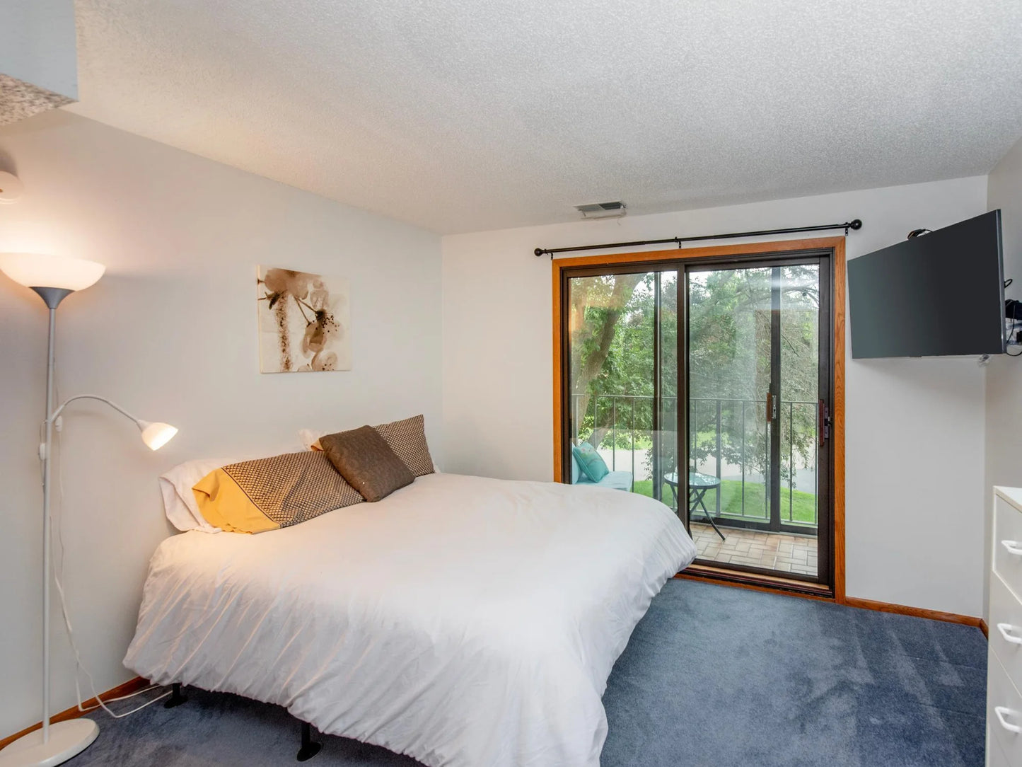 10 Windsor Court, New Brighton, MN 55112